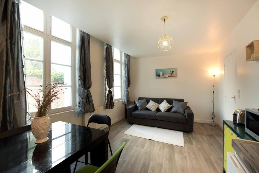 Le Castille Centre Gare Wifi Et Parking Gratuit Appartement Amiens Buitenkant foto