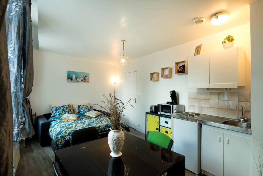 Le Castille Centre Gare Wifi Et Parking Gratuit Appartement Amiens Buitenkant foto